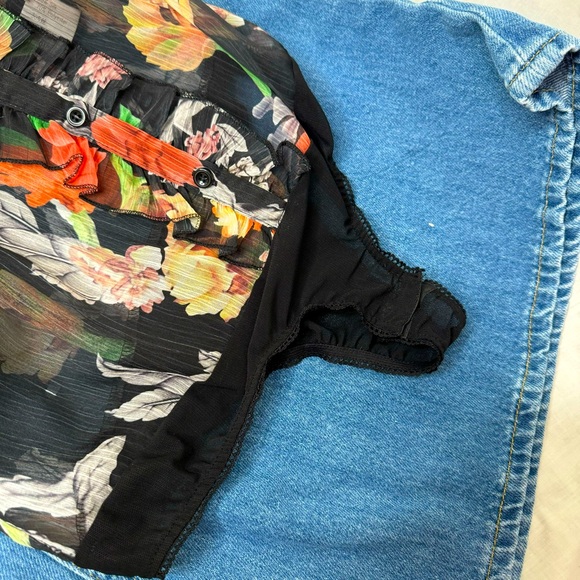 Jade & Cloud Sheer Button up Floral, Ruffle Black Bodysuit,  Size Small - Picture 2 of 15